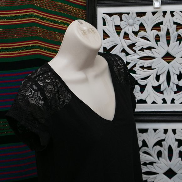 Black Maternity Blouse - Picture 8 of 9